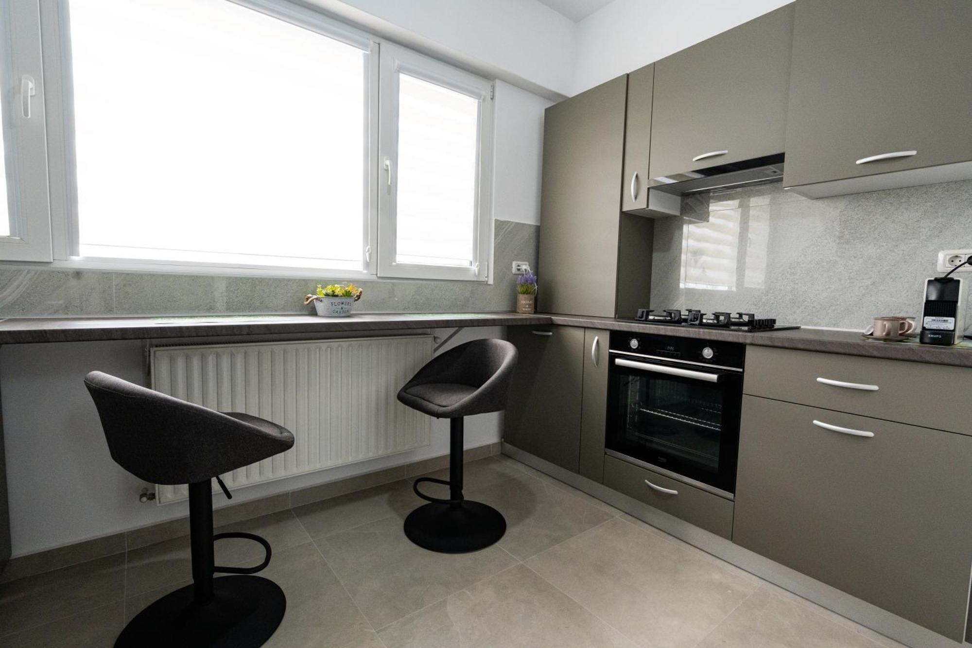 Apartment Comfort 2-room 10 Min To Parliament And Old Town