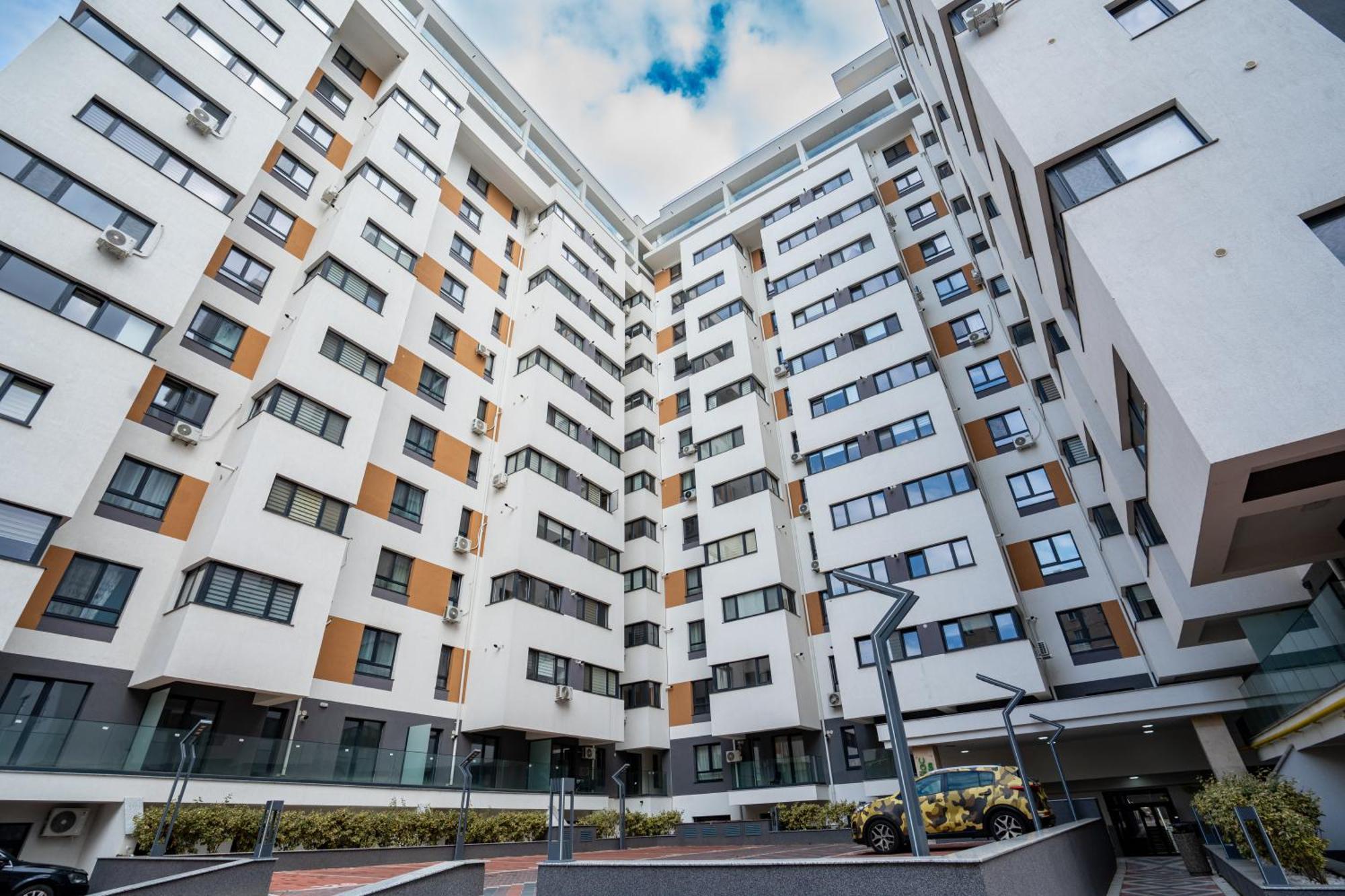 Comfort 2-room 10 Min To Parliament And Old Town Apartment