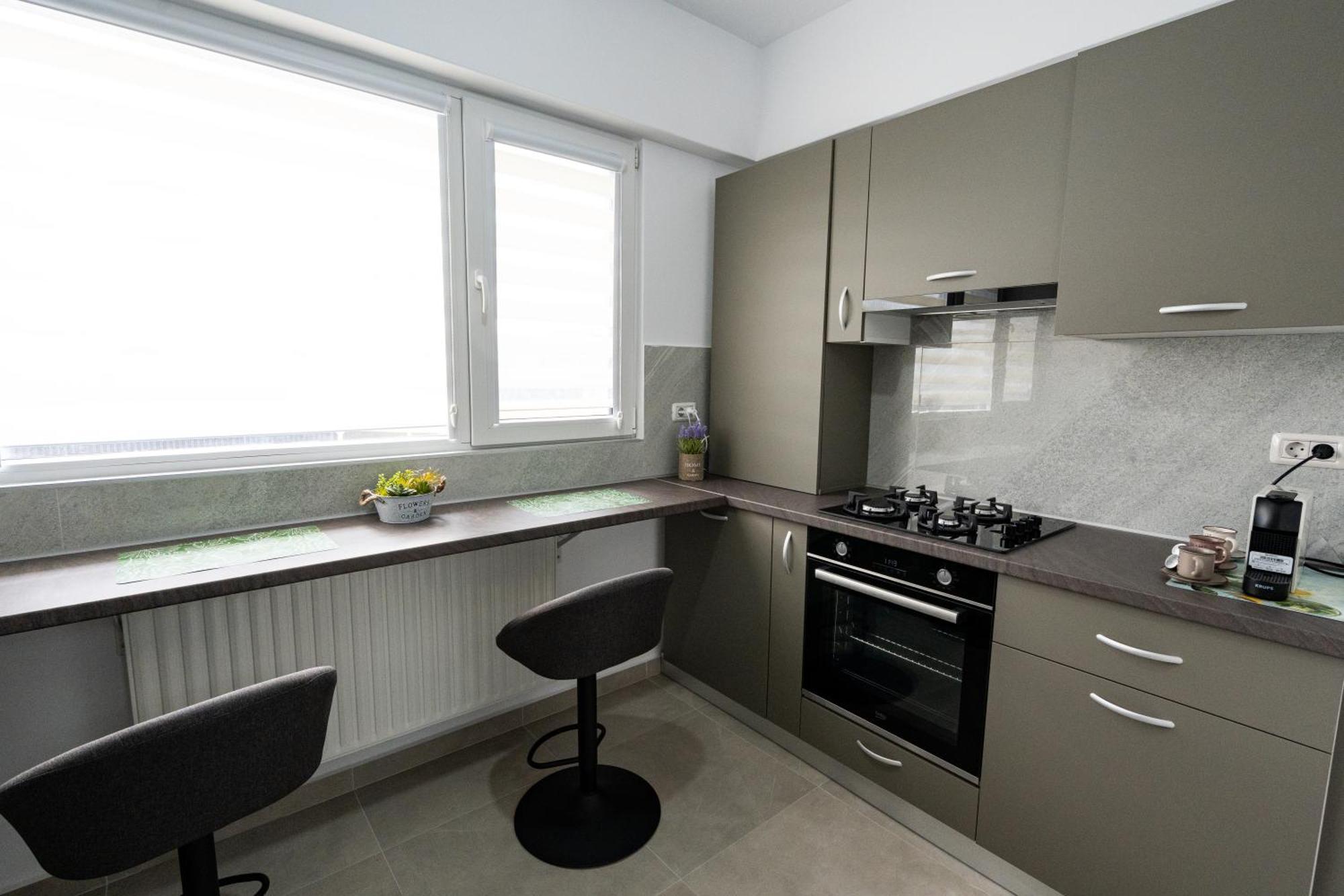 Apartment Comfort 2-room 10 Min To Parliament And Old Town
